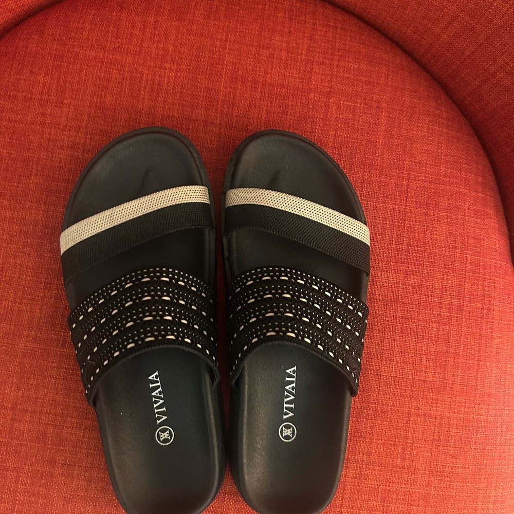 VIVAIA Black and White Women's Slide Sandals